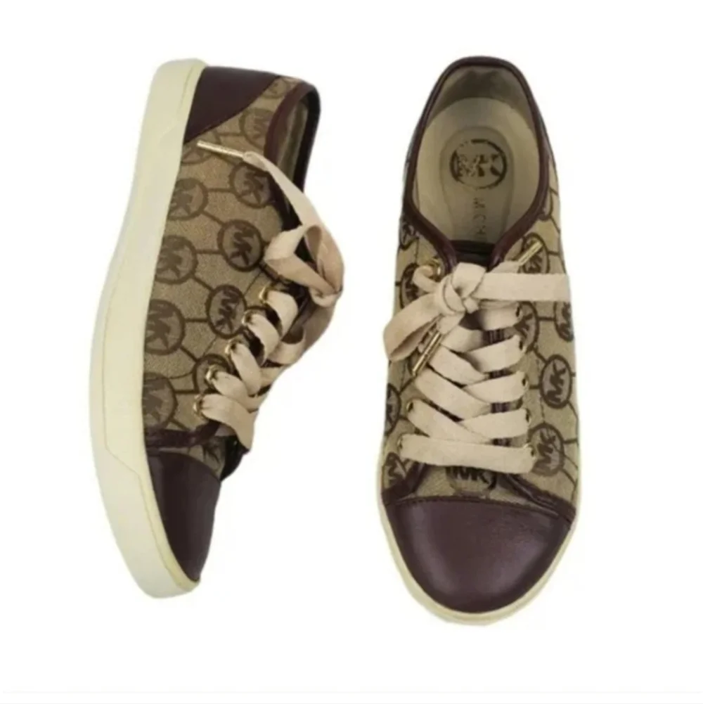 Michael kors leather logo lace up sneakers